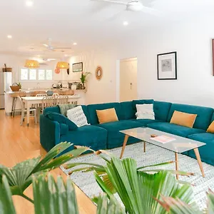 Wayfarer Apartment, In The Heart Of Port Douglas